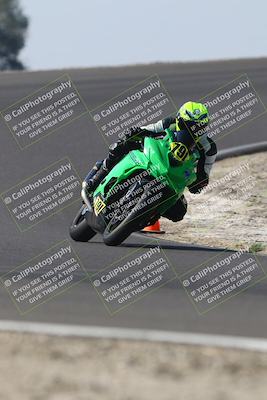 media/Nov-01-2025-TrackDaz (Sat) [[2b4d5192bc]]/B Group/1220pm (Turn 2 Outside)/